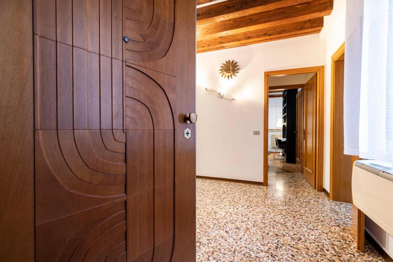 San Marco - 2 Bedrooms With Lift Apartamento Venecia